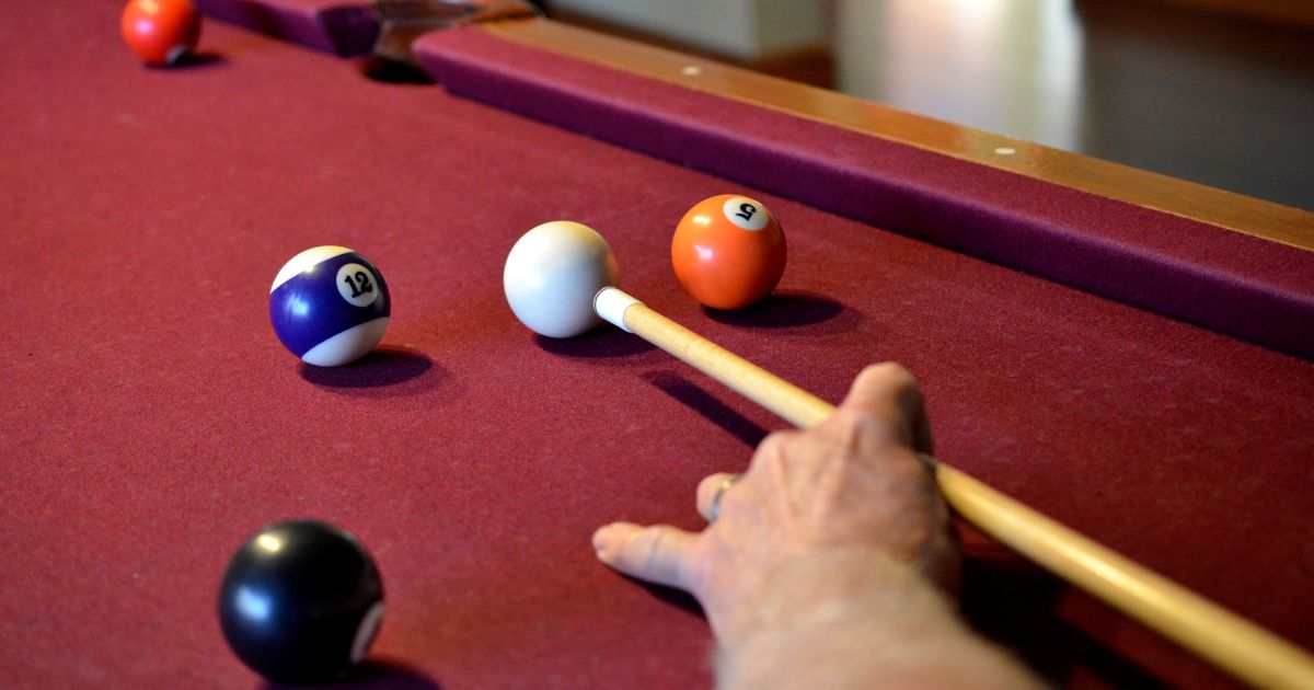 Where to find top high-quality pool cues with standard weights