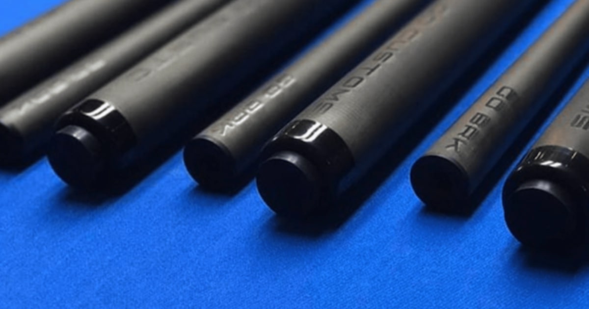 Carbon Fiber vs Wood Pool Cue: 6 Key Differences You Should Know