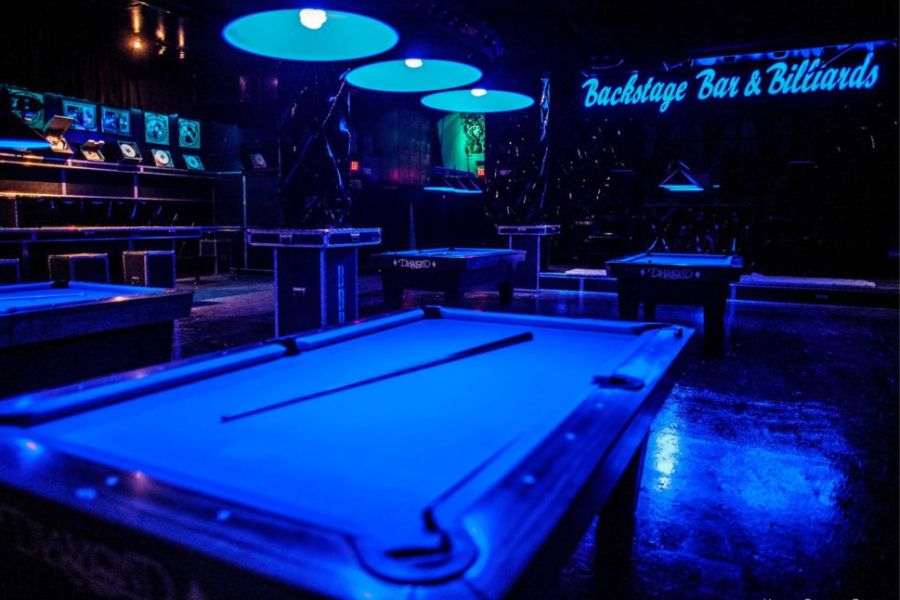 Backstage Bar & Billiards 